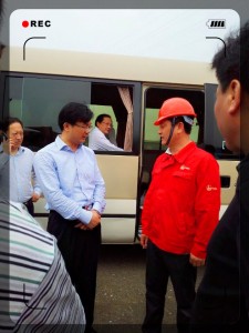潛江市紫月路西延道路工程施工，市領(lǐng)導(dǎo)親臨現(xiàn)場視察、指導(dǎo)工作